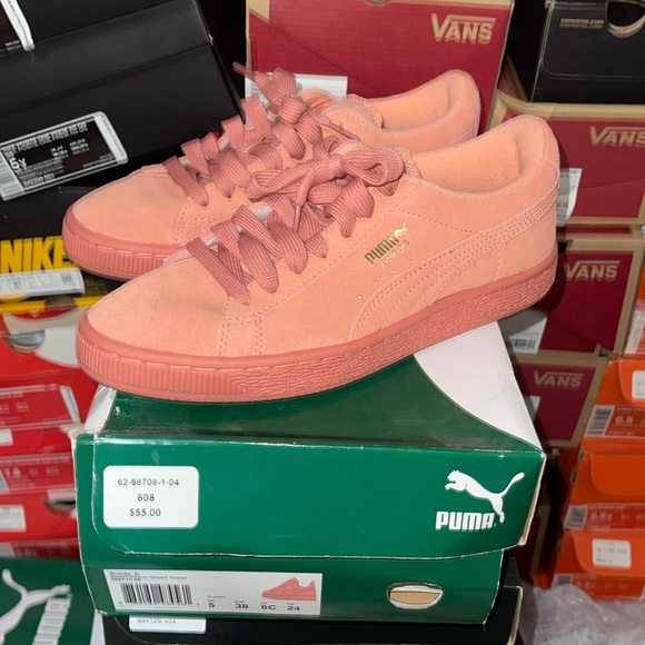Puma Other - Gradeschool Puma Suede Salmon Size 6 Kids